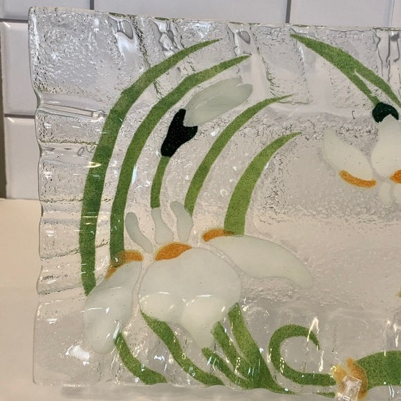 Vintage Sydenstricker Fused Glass Tray White Irises Ruffle Rim Large 16x7.5” - Picture 4 of 10